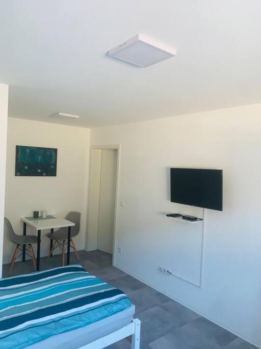Moderne, Helle Ferienwohnung In Au Am Rhein ภายนอก รูปภาพ